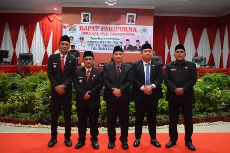 Paripurna, Bupati Muratara H Devi Suhartoni Sampaikan Pidato Sambutan