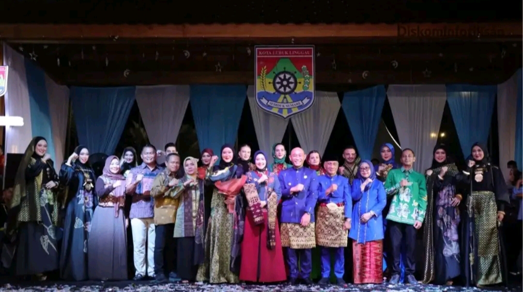 Meriah! Wali Kota Buka Silampari Night Carnival 2025, Perkuat Identitas Lubuk Linggau sebagai Kota Wisata dan Kreatif
